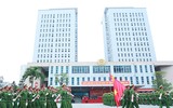 Xem lực lượng công an thi điều lệnh, sử dụng võ thuật chiến đấu